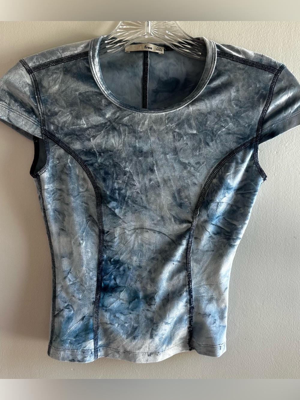 Wilfred Free Velvet Baby Tee T Shirt Blue Tie Dye Stretch Size XXS Aritzia Top